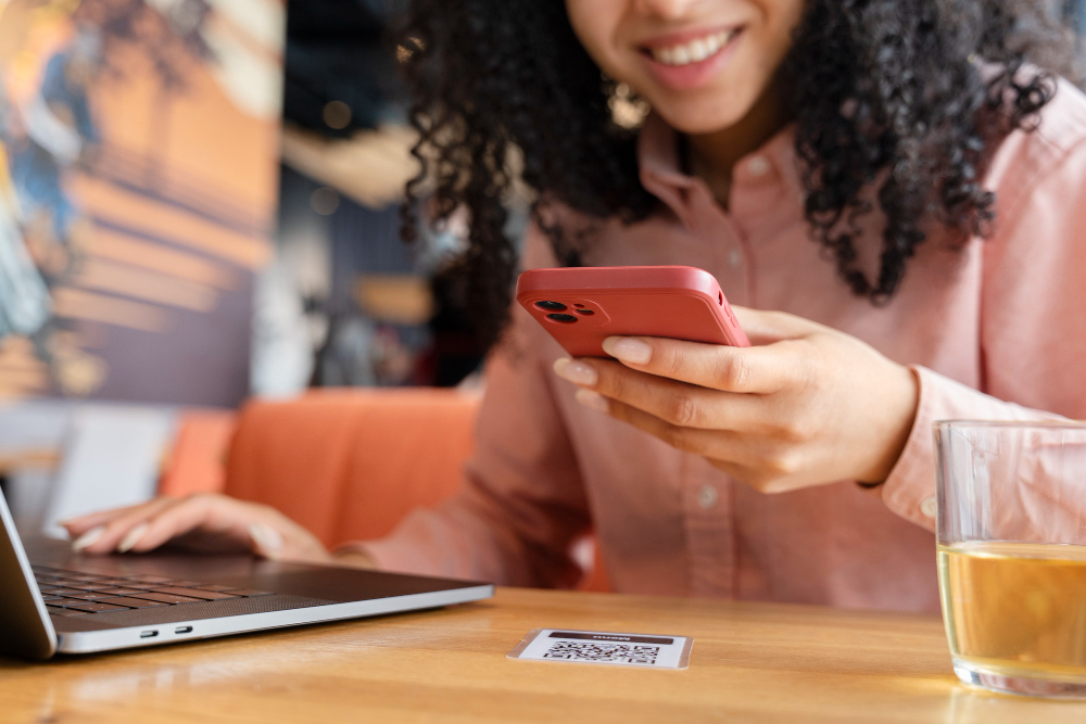 App ou loja física? Qual vale mais a pena na hora de comprar móveis novos? 3 comprar moveis novos 3